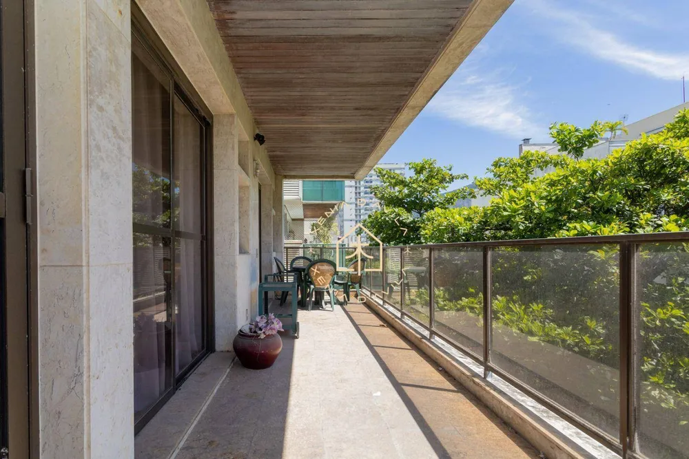 Cobertura, 3 quartos, 231 m² - Foto 14