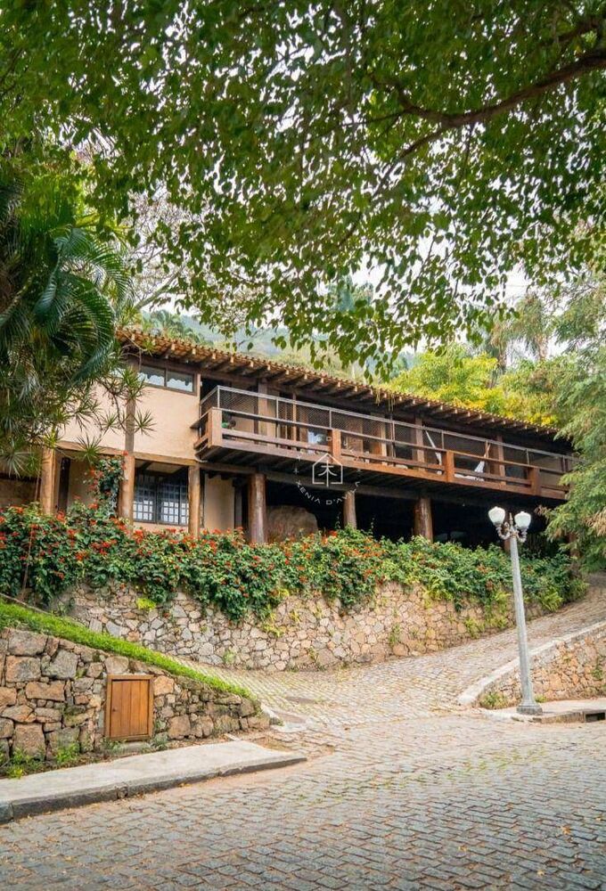 Casa de Condomínio à venda e aluguel com 4 quartos, 600m² - Foto 4
