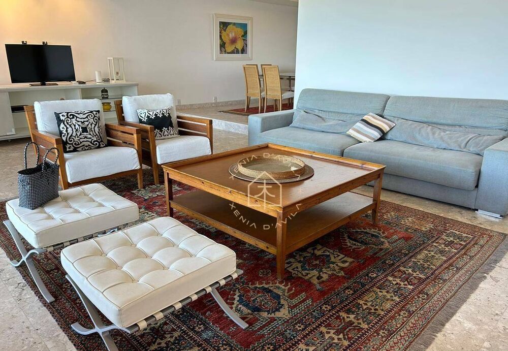 Apartamento, 3 quartos, 210 m² - Foto 1