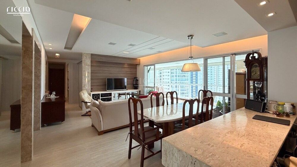 Apartamento, 4 quartos, 194 m² - Foto 1