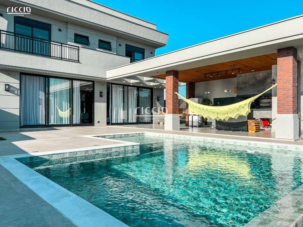 Casa de Condomínio à venda com 4 quartos, 397m² - Foto 4
