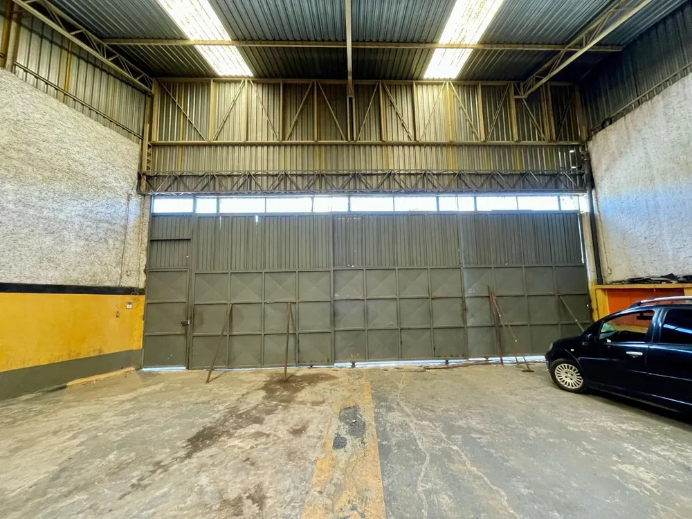 Depósito-Galpão, 1000 m² - Foto 1