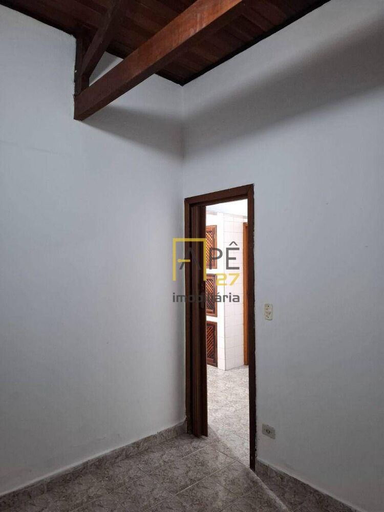 Casa, 3 quartos, 240 m² - Foto 2