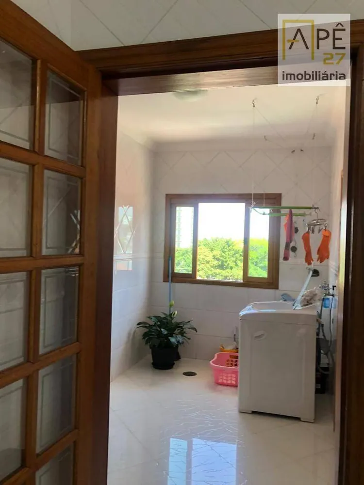 Casa, 4 quartos, 254 m² - Foto 1