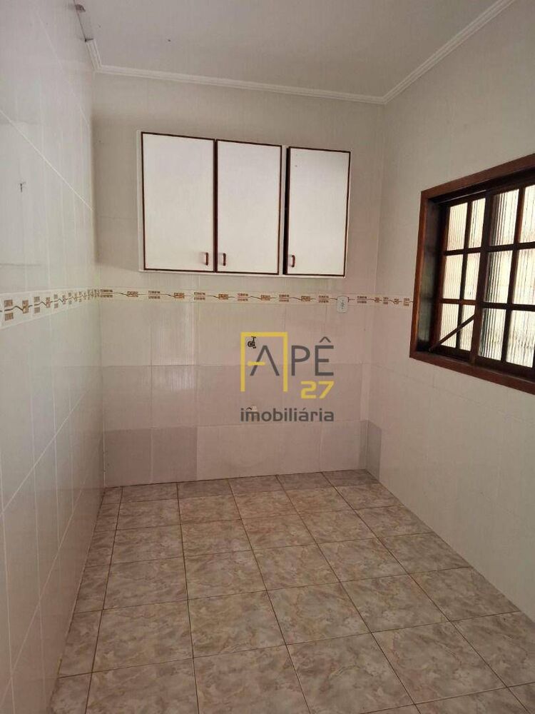 Casa à venda com 5 quartos, 250m² - Foto 19