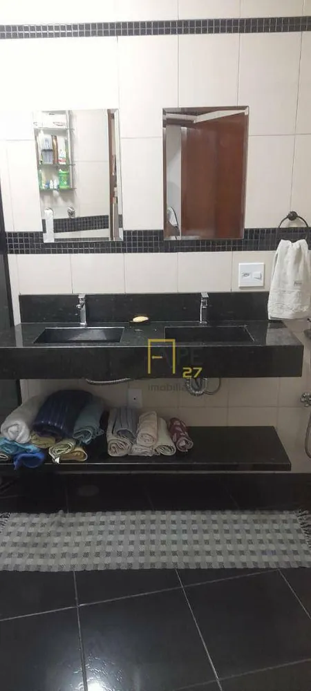 Casa, 3 quartos, 228 m² - Foto 5