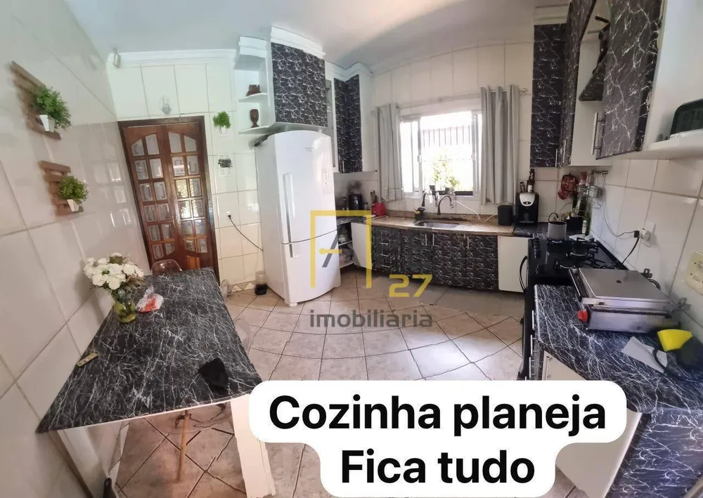 Casa, 3 quartos, 250 m² - Foto 4