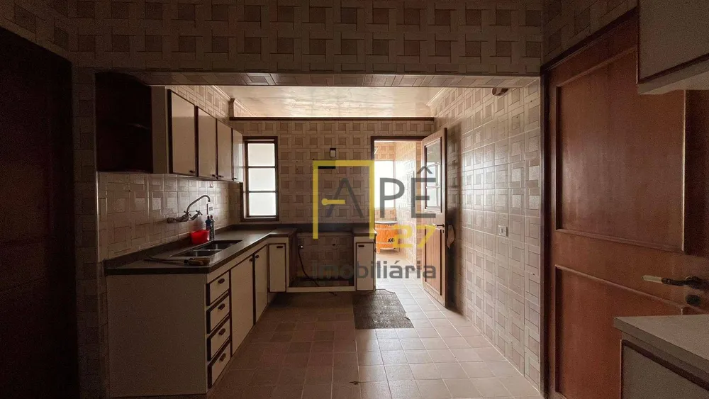 Apartamento, 3 quartos, 230 m² - Foto 2
