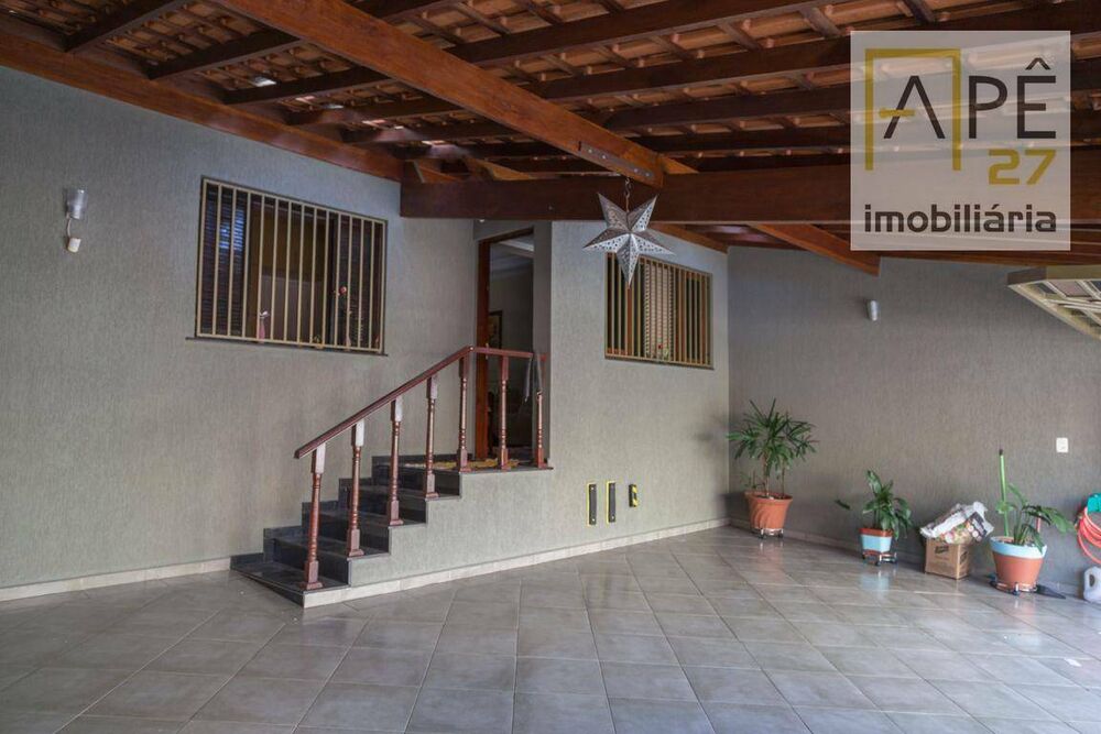 Casa, 3 quartos, 180 m² - Foto 1