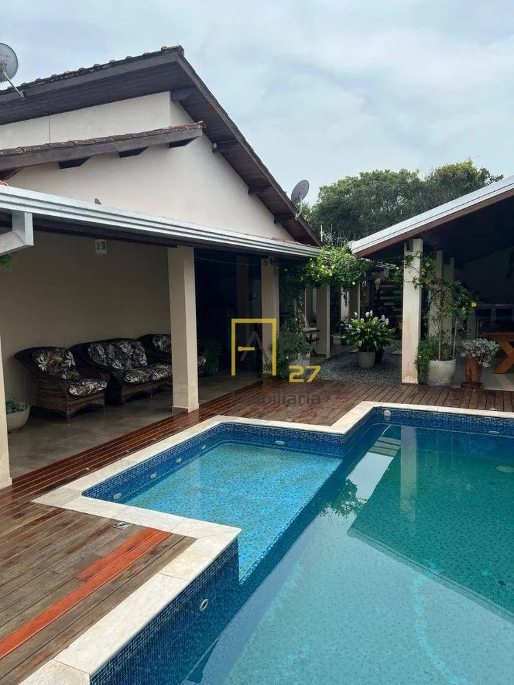 Casa, 3 quartos, 270 m² - Foto 1