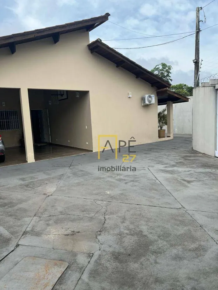 Casa, 3 quartos, 270 m² - Foto 2