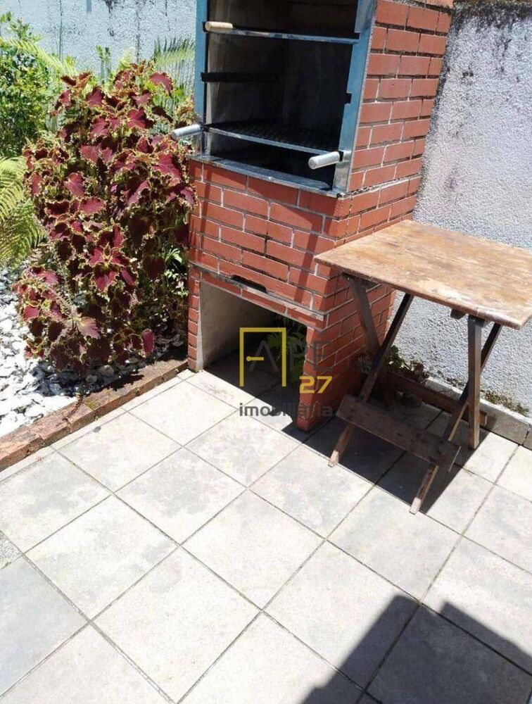Casa à venda com 3 quartos, 200m² - Foto 10