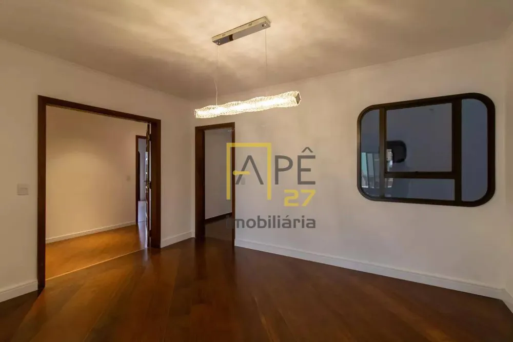 Apartamento, 4 quartos, 220 m² - Foto 1