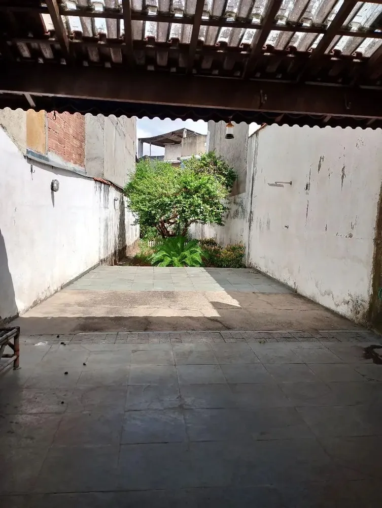 Casa, 3 quartos, 225 m² - Foto 1