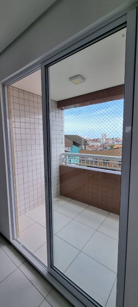 Apartamento à venda com 3 quartos, 72m² - Foto 2