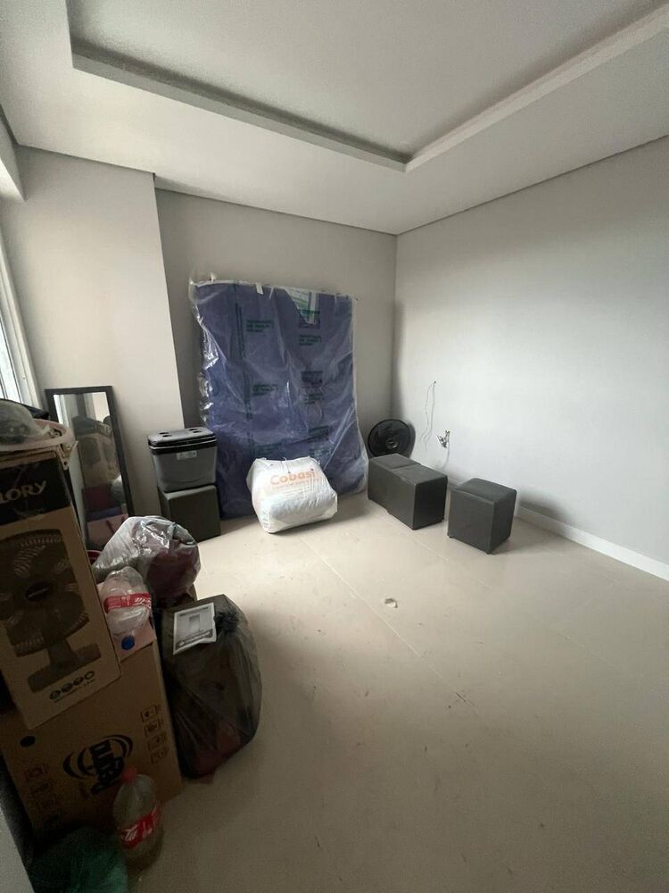 Apartamento à venda com 3 quartos - Foto 4