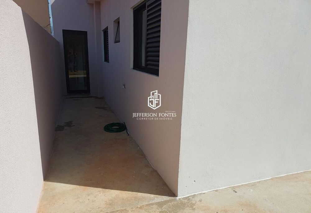 Casa à venda com 2 quartos, 69m² - Foto 13