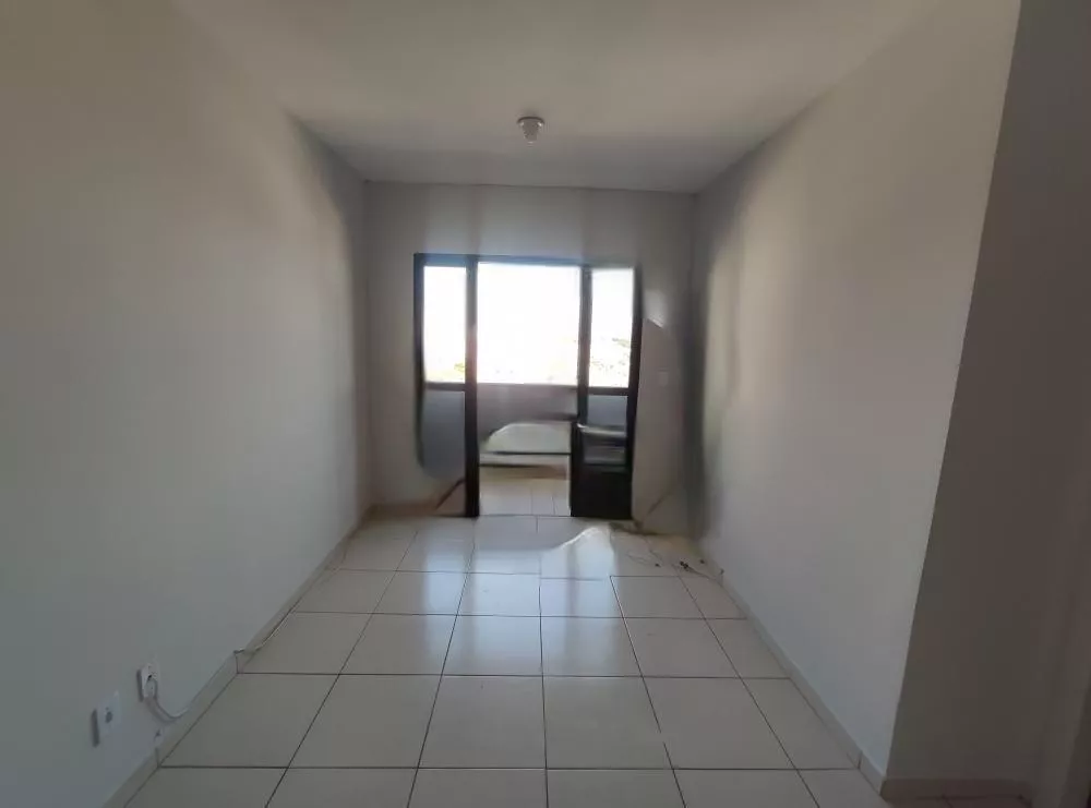 Apartamento à venda com 2 quartos, 70m² - Foto 1