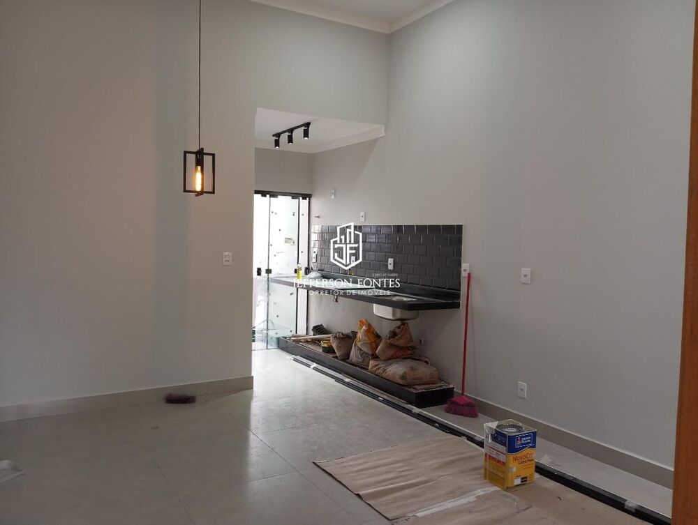 Casa à venda com 3 quartos, 130m² - Foto 2