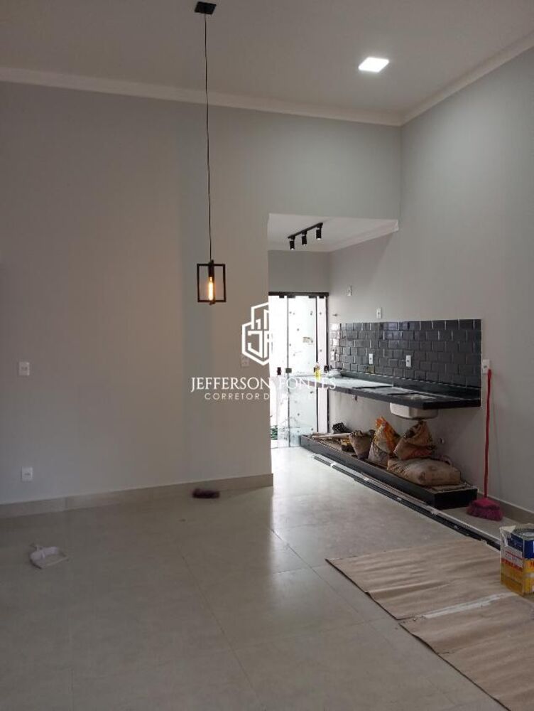 Casa à venda com 3 quartos, 130m² - Foto 4