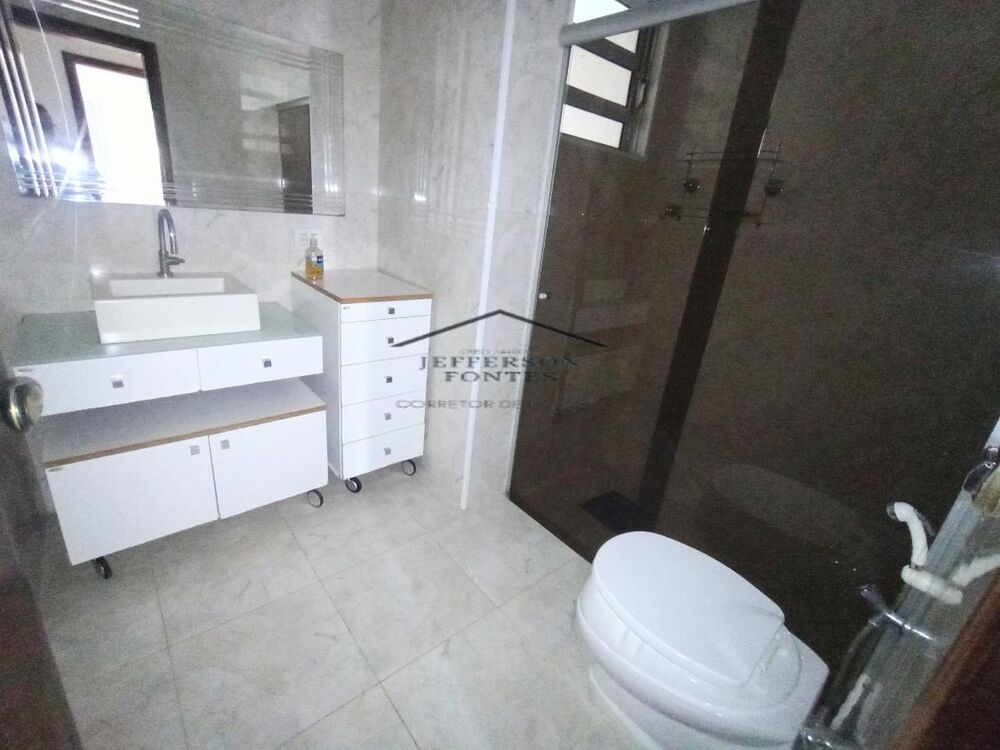 Apartamento à venda com 3 quartos, 140m² - Foto 4
