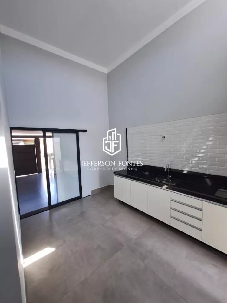 Casa à venda com 3 quartos, 116m² - Foto 3