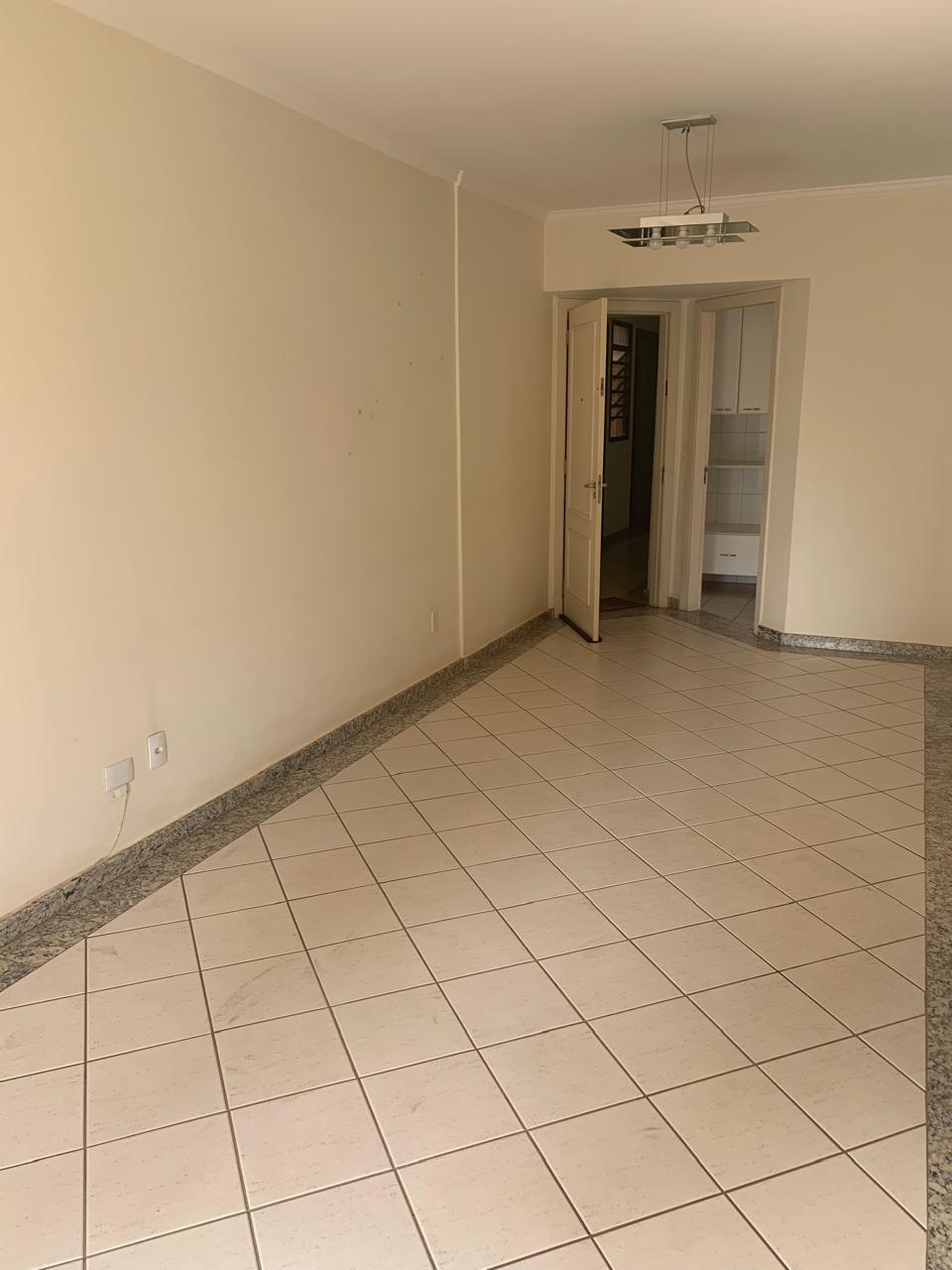 Apartamento à venda com 2 quartos, 72m² - Foto 4