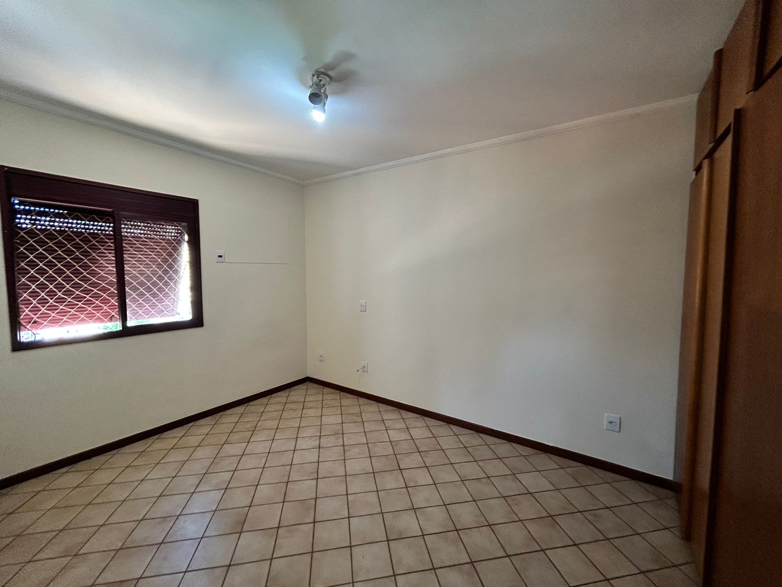 Apartamento à venda com 3 quartos, 100m² - Foto 4