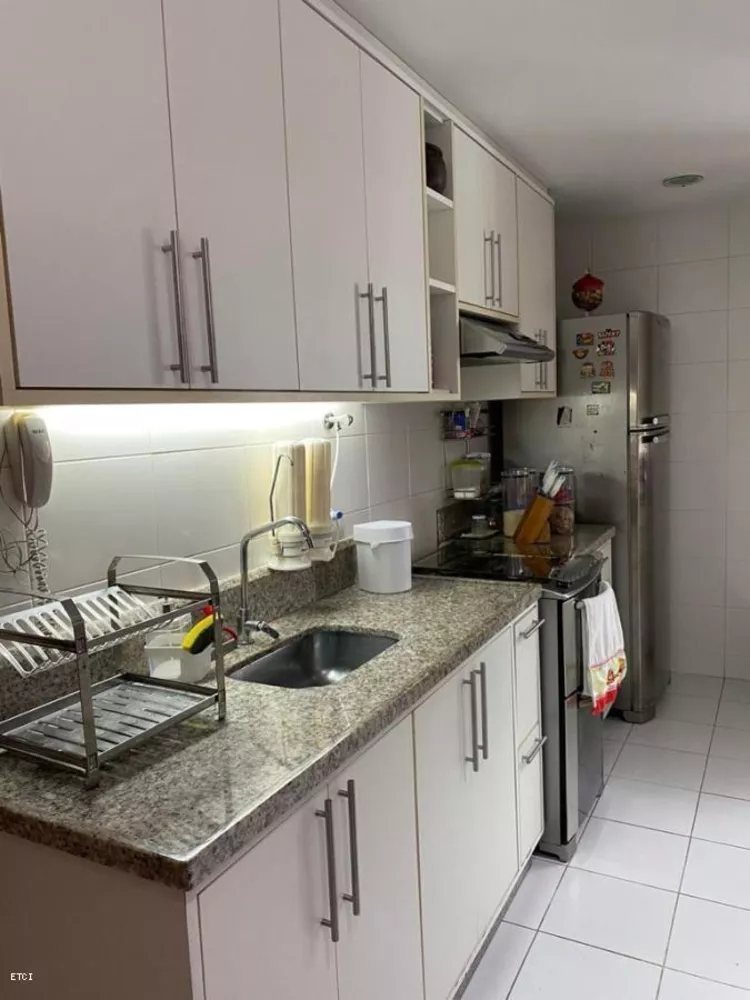 Apartamento à venda com 2 quartos, 86m² - Foto 2