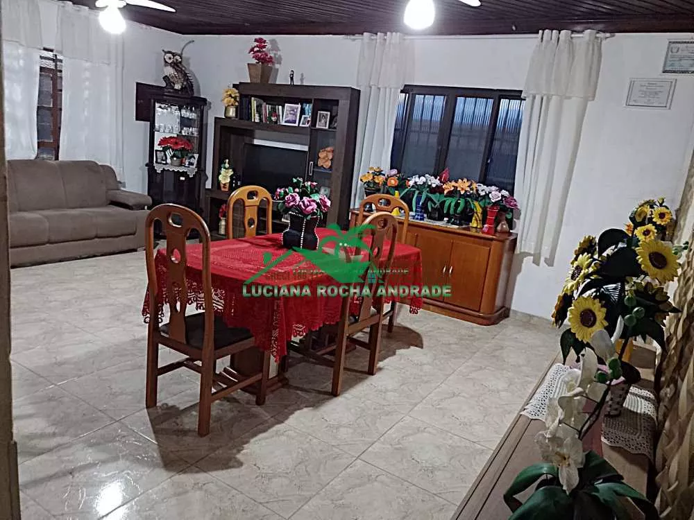 Casa, 2 quartos, 180 m² - Foto 1