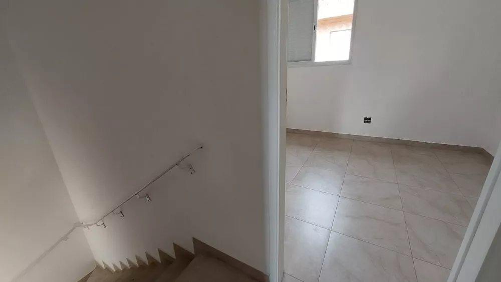 Casa à venda com 2 quartos, 104m² - Foto 9