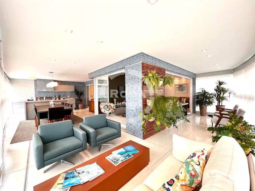 Apartamento à venda com 4 quartos, 255m² - Foto 1