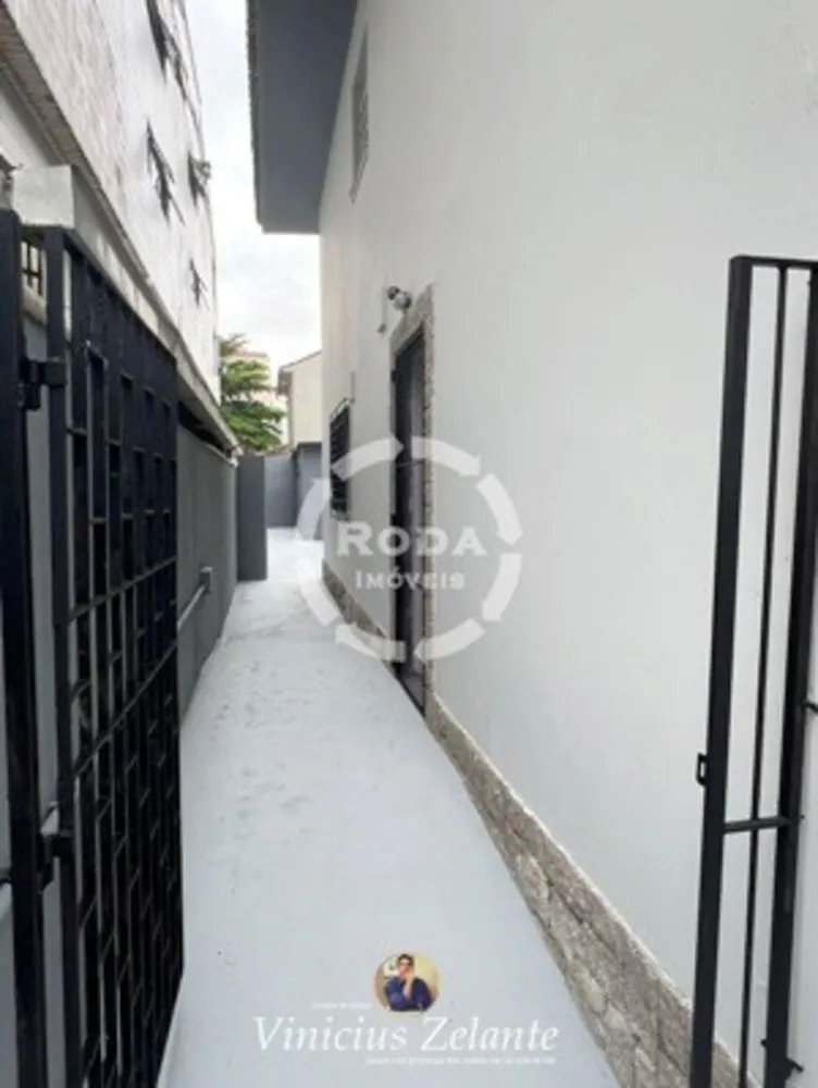 Casa, 7 quartos, 240 m² - Foto 3