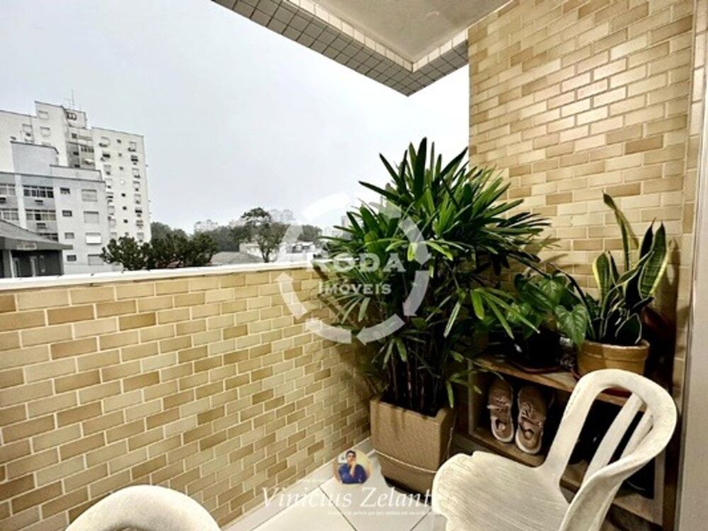 Apartamento à venda com 2 quartos, 63m² - Foto 2