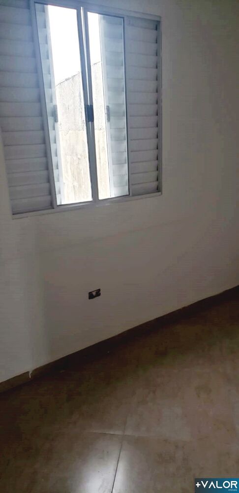 Casa à venda com 2 quartos, 60m² - Foto 13