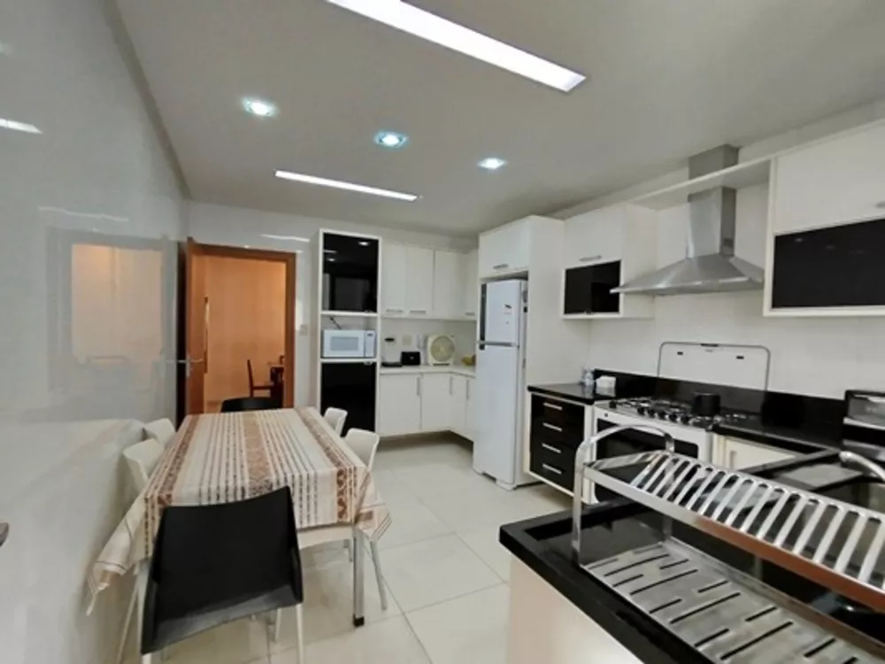 Apartamento, 3 quartos, 179 m² - Foto 2
