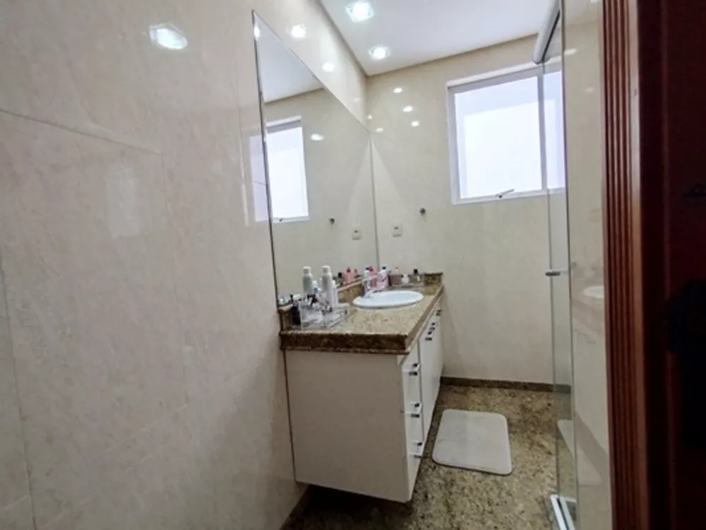 Apartamento, 3 quartos, 179 m² - Foto 1