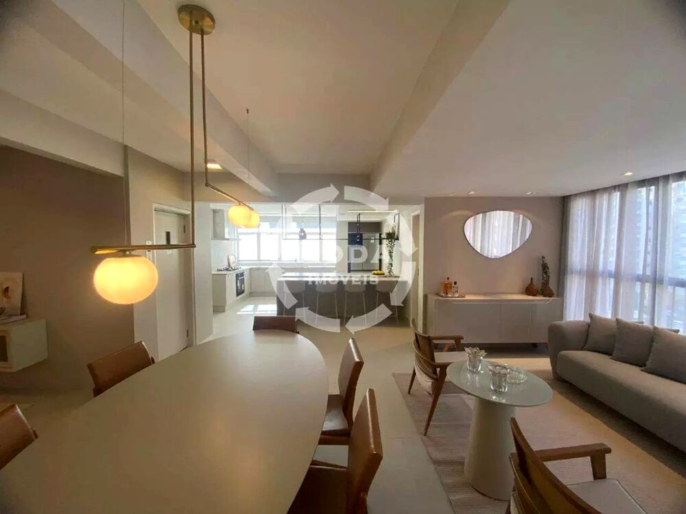 Apartamento à venda com 3 quartos, 155m² - Foto 1