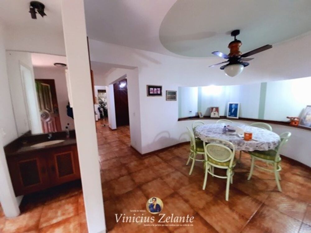 Casa à venda com 3 quartos, 300m² - Foto 28