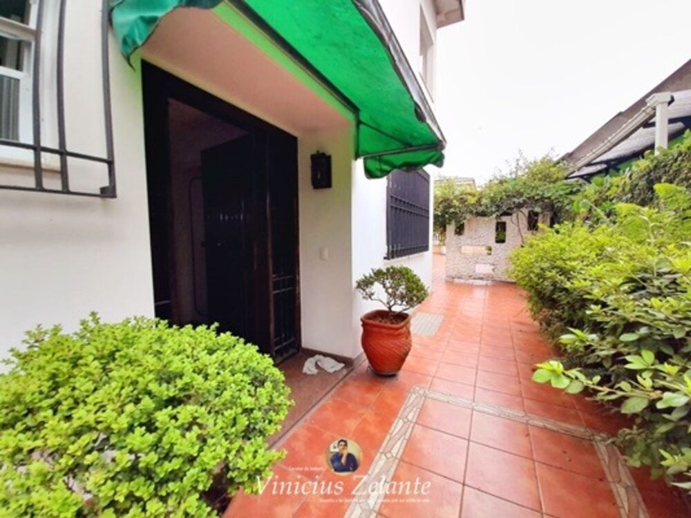 Casa à venda com 3 quartos, 300m² - Foto 11
