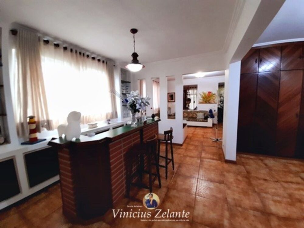 Casa à venda com 3 quartos, 300m² - Foto 27