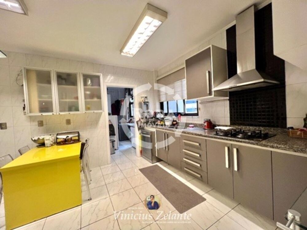 Apartamento à venda com 3 quartos, 144m² - Foto 9