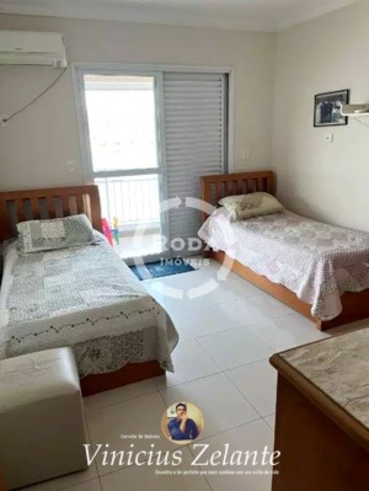 Apartamento para alugar com 3 quartos, 200m² - Foto 15