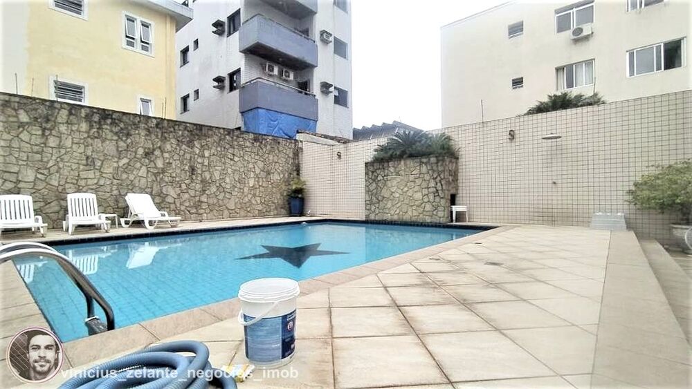 Casa à venda com 4 quartos, 45m² - Foto 1