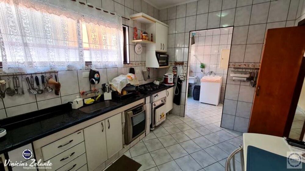 Casa à venda com 3 quartos, 350m² - Foto 13