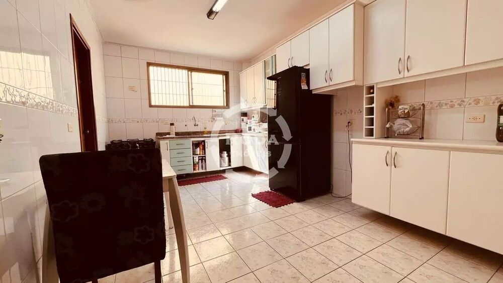 Apartamento para alugar com 3 quartos, 145m² - Foto 3