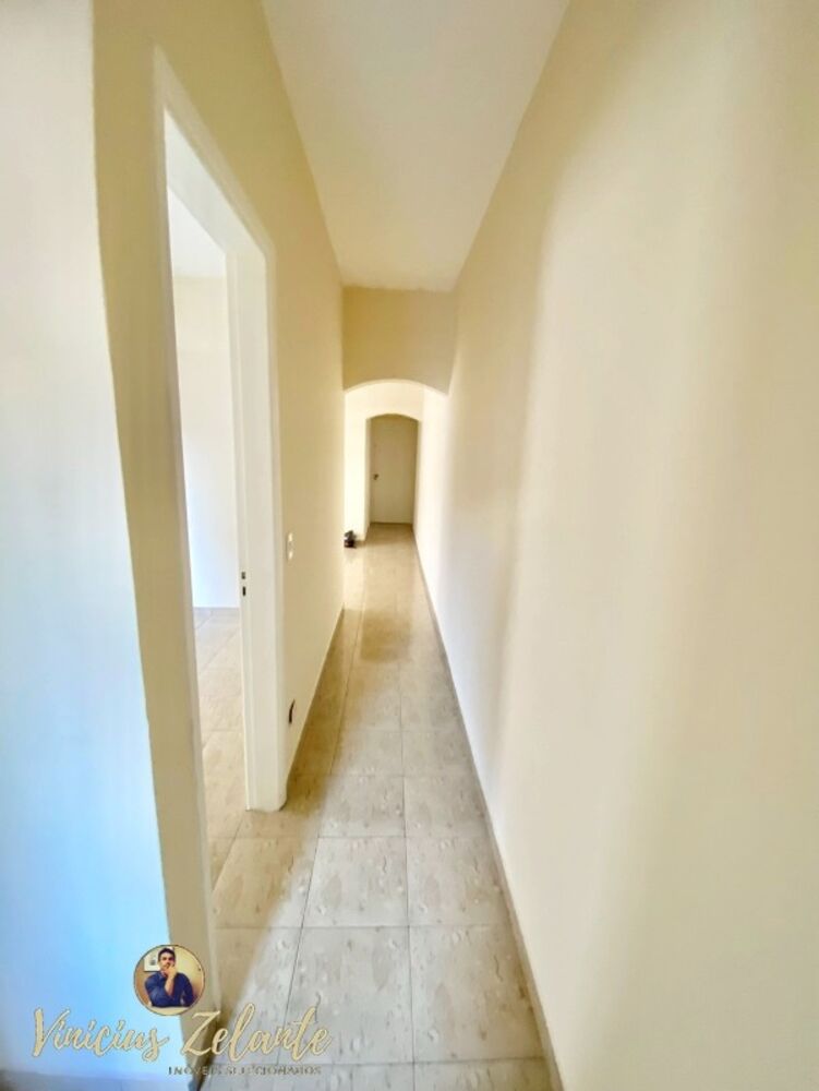 Apartamento à venda com 2 quartos, 70m² - Foto 4