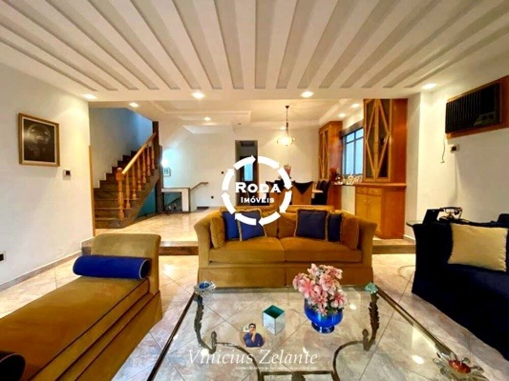 Casa à venda com 3 quartos, 258m² - Foto 1