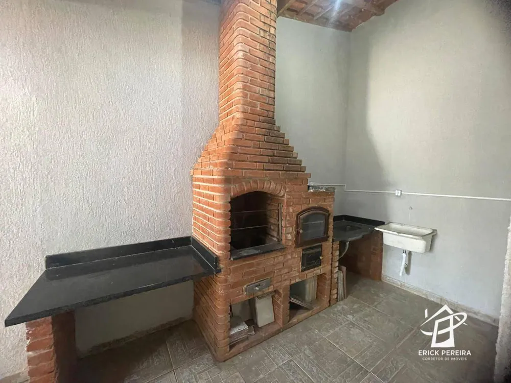 Casa, 3 quartos, 194 m² - Foto 2