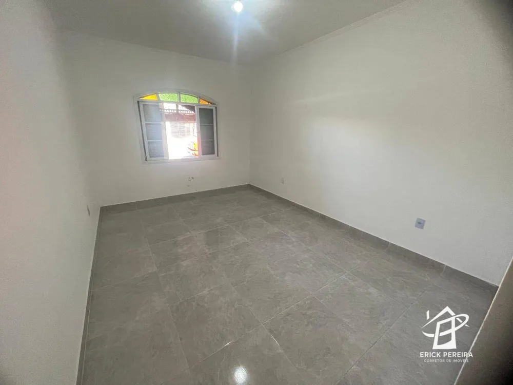 Casa, 3 quartos, 194 m² - Foto 4